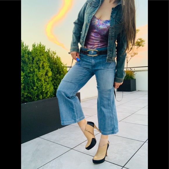 Guess Genuine Leather Heels Cutout Booties - Picture 15 of 16